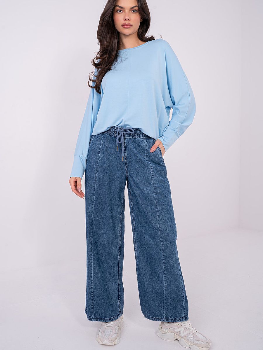 Blouse model 222421 Relevance