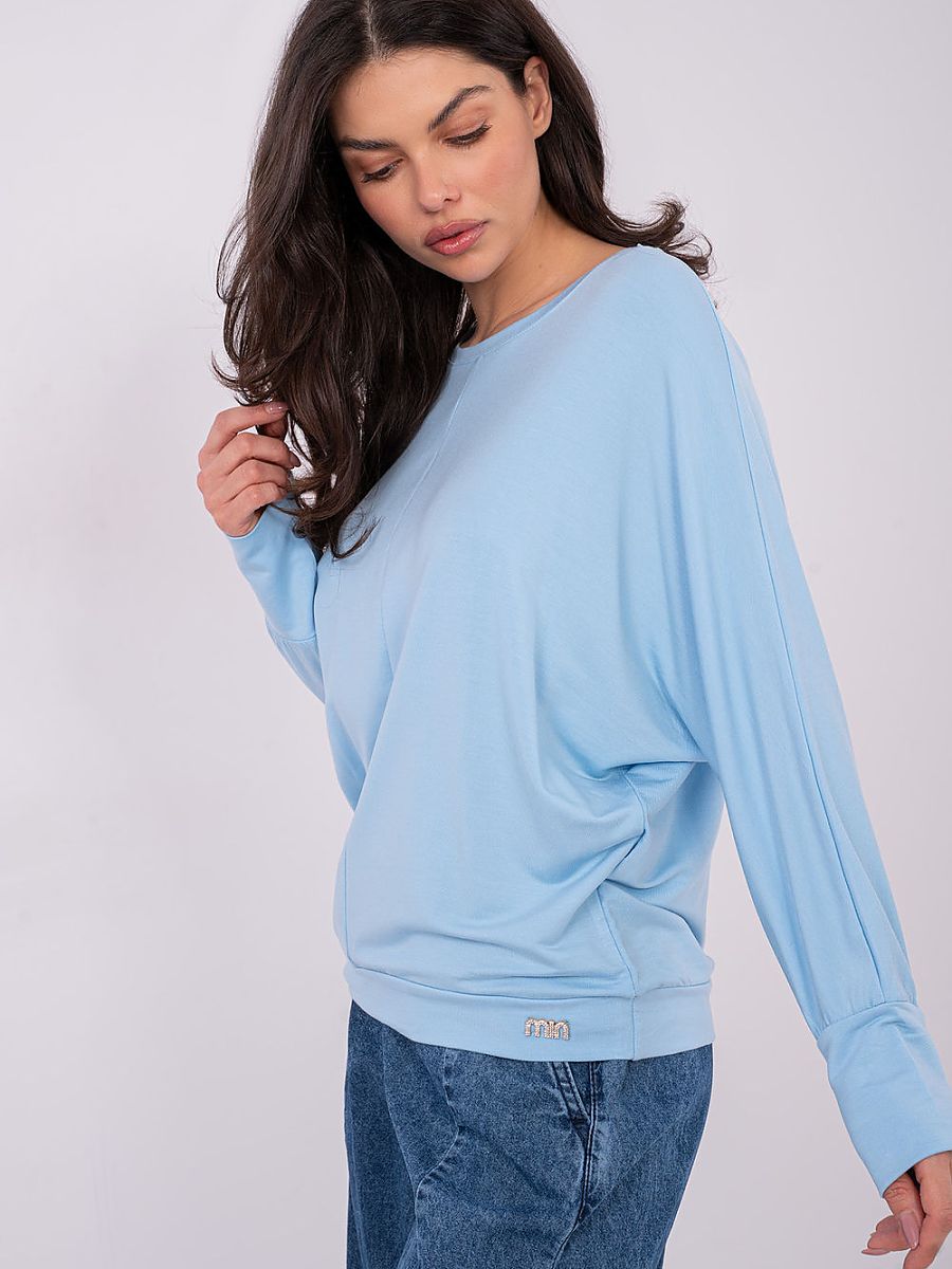 Blouse model 222421 Relevance
